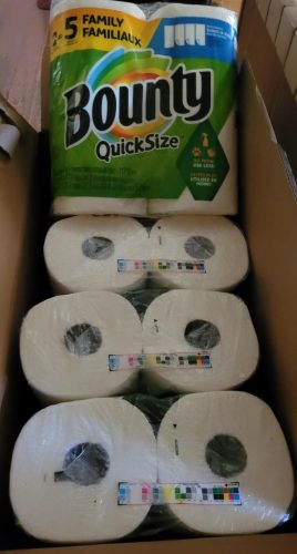 Click to view full screen Bounty Quick Size Paper Towels. White. 8 Family Rolls = 20 Regular Rolls photo review